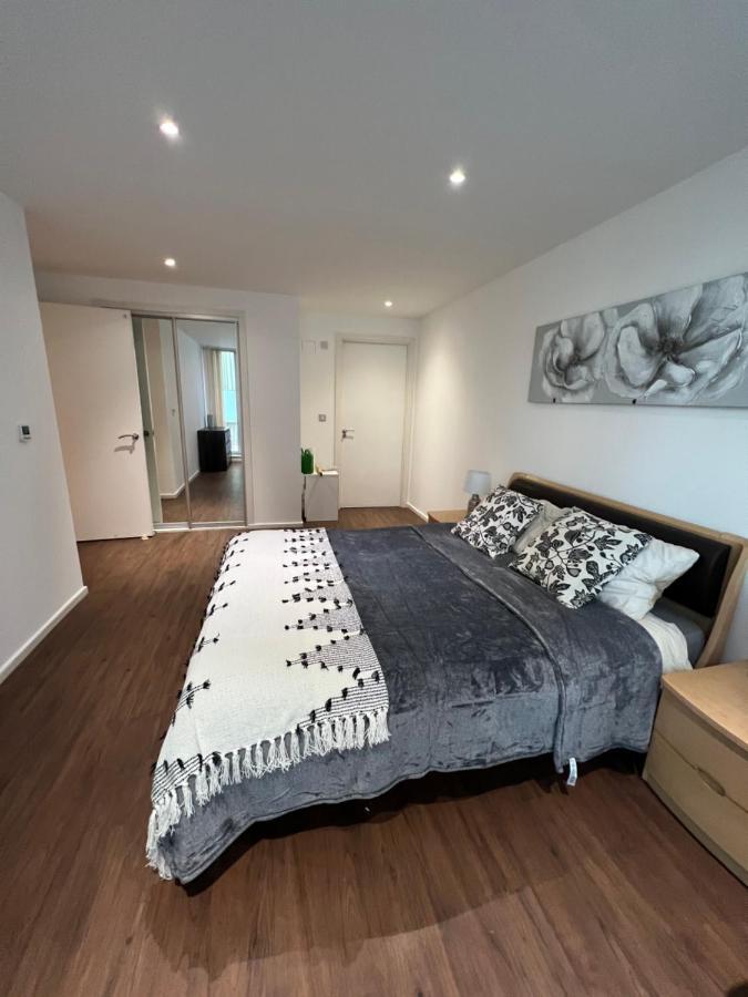 Appartement Royal Victoria Flat2 à Londres Extérieur photo